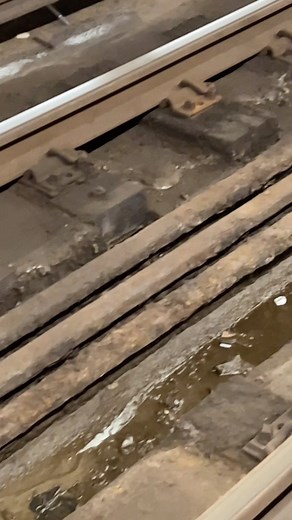 1.5K views · 128 reactions | Old, Dirty And Rusty Forgotten Rails at 3rd Av L Station. #NYCSubway #NYC @MTA #NewYorkCitySubway #MTASCAPES #LIRR #SubwayTrain #NYCTransit #MTA You can now buy me a coffee: https://bmc.link/NYCSubwayLife | NYC Subway Life | Facebook