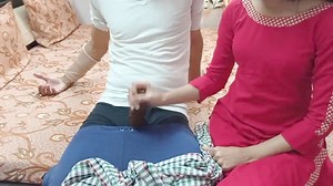 Uncle Ka Mota Kala Kr Ki Chut Or Uncle Ko Chut Ko Satisfy Hindi Hd | Nesaporn