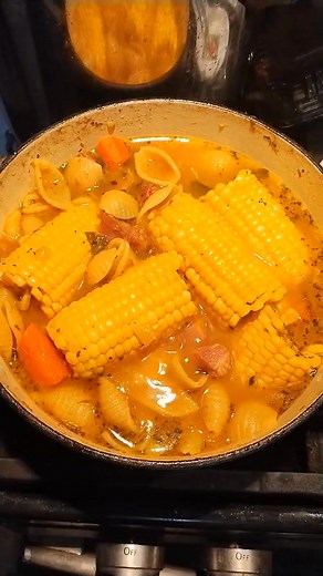 Pasta stew style the Puerto Rican way. | Fnddor Mndz