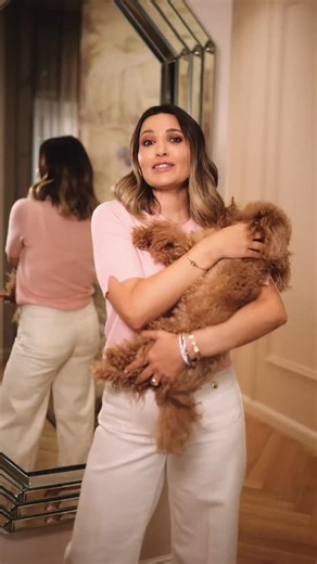 Dacă un produs devine preferatul tău și al comunității tale… atunci nu mai vorbim despre o simplă recomandare, ci despre rezultate reale. 💥 Serumul Revitalift Laser cu Tri-Peptide este exact acel produs care te cucerește de la prima aplicare: • piele mai fermă • linii fine netezite • hidratare profundă • luminozitate vizibilă De ce funcționează atât de bine? ✔ Argireline – netezește ridurile de expresie ✔ Acid Hialuronic – hidratează și umple vizibil pielea ✔ Vitamina C – luminează, corectează,