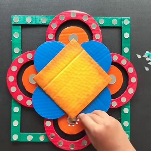 DIY christmas display | Susan Pajulas | Facebook