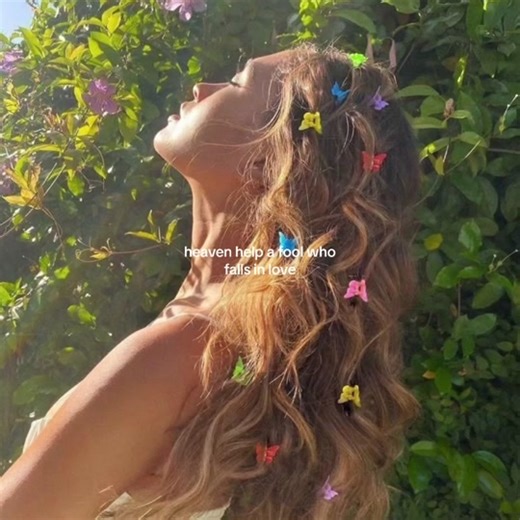 Reviving Ophelia: Aesthetic Vibes in Music