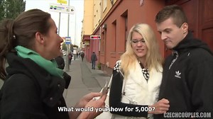 Amateur Couple Enjoy Swinger Sex