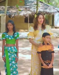 "හෙළ අවුරුදු කුමරි වඩින්නේ" සම්පූර්ණ ගීතයේ ලින්ක් එක පලවෙනි comment එකේ..❤️❤️ #Subaniharshanimuthukumarana #markferdinans #newyear2024 #anuradhaabesinghe #tharanganisenarath #lashansanjeewa #subani_harshani_muthukumarana #අවුරුදු_ගීතය #සිංහල_අවුරුදු #subani_harshani #aravinthara #pradeepgoovintharaja #srlankannewyear #අපේගම | Subani Harshani Muthukumarana