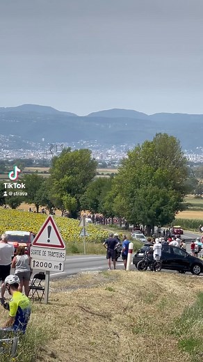 38K views · 141 reactions | Fan-girling over the @letourfemmes peloton  The Tour de France Femmes avec Zwift has officially started ‍♀️ #WatchTheFemmes | Strava | Facebook