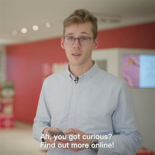 Rutger is an expert in carbon management at the Antwerp site. He got his passion for chemistry from his grandfather, who was a professor of chemistry. 👨‍🏫🧪 Rutger and his team are working on reducing emissions in production and optimizing processes, so that less energy is consumed. ⚡ An important task, Rutger believes, because this can make an important contribution to our planet right at the start of the product value chain. Our teams around the world are working on sustainable solutions for