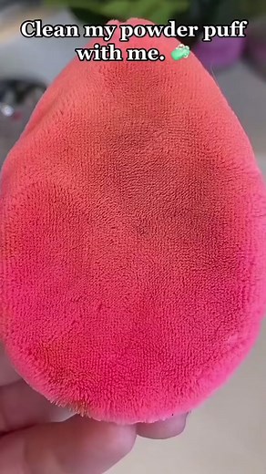 How to Clean Your Powder Puff - Makeup and Cleaning Hacks