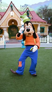 At the new Mickey’s Toontown, there are photo ops galore and more fun in store! 🤳 Experience it all for yourself at Disneyland now: http://di.sn/6002Oezk4 | Disney