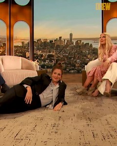 524K views · 6.7K reactions | Drew and Ross Mathews sit down with Tori Spelling and Jennie Garth to reflect on their favorite memories from "90210." | The Drew Barrymore Show | Facebook