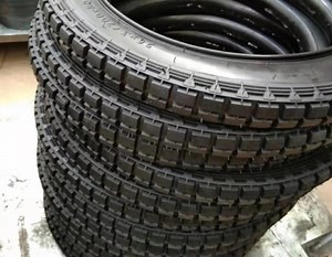 [Hot Item] Classic Tyre Vintage Beaded Edge Sizes 30X3 30X3 1/2, 28X3, 26X3, 26X2, 26X2 1/2, 24X 2 1/4 for Vintage Car and Motorcycle.