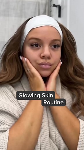 1K views · 28 reactions | The key to glowing skin is locking in that moisture  Get your glow on with Buttah today! | Buttah Skincare | Facebook