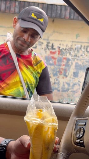 176K views · 10K reactions | El dolor de un padre Conocimos a este guerrero padre que día a día sale a vender mango para poder sustentar a sus hijos.!! Si te gustaría ayudar a este caso escríbeme al Dm #soyvidalve #sorpresa | Soy Vidal | Facebook