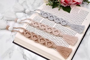 Macrame Bookmark | Boho Bookmark | Gift | - Etsy
