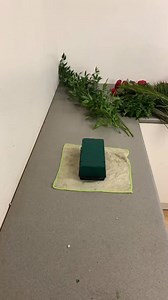 A tribute of love and remembrance This elegant coffin spray is a beautiful way to honour a loved one. The stunning Red Naomi roses represent love, passion, and deep respect. The lush foliage adds a touch of nature and serenity. As the video shows, each rose is carefully arranged to create a truly special tribute. The result is a breathtaking display that is sure to be cherished. #coffinspray #funeralflowers #redroses #tribute #lovedones | Simply Flowers