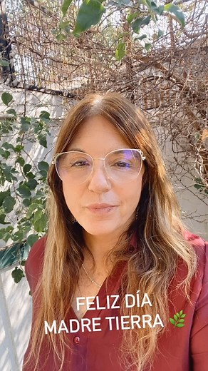 FELIZ DÍA MADRE TIERRA 🌿☘️🙏 #diadelatierra #pachamama #consciencia #amoruniversal #gaia #felizdiadelatierra #medicinanatural | Maria Constanza Atias
