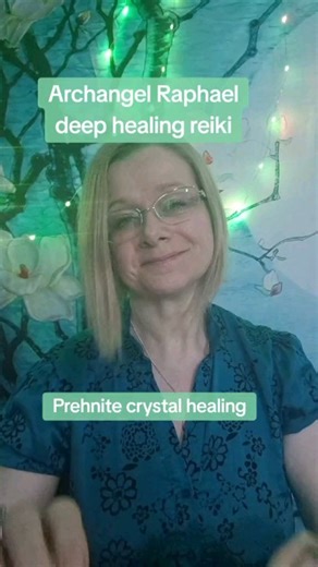 Reiki and prehnite crystal healing archangel Raphael deep healing. Use these relaxing asmr videos as a daily meditation to focus on positivity. FOLLOW @empoweredcrystals for daily positive energy posts. These videos are for relaxation and spiritual support purposes only. #prehnite #crystalhealer #crystalmeditation #crystalwitch #archangel #archangelraphael #smokyquartz #deephealing #noworriesbehappy #manifestabundance #manifestyourlife #manifestmoney #meditationeveryday #meditationtime #meditati