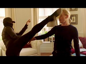 Gwen Karlsson vs. Roarke [Blood & Treasure - S1E11 - "Return of the Queen"]