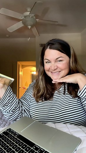 Maria Moore on Instagram: "Thanks @the.soul.spot and @nadiathormann for the kind words 😭 Great episode! In this video: @the.soul.spot podcast ep. 69 @merit full face (links to specific products in bio) #grwm #californialiving #positivevibes #californiaherewecome #nomakeupmakeup #minivlog"