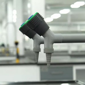 [Hot Item] Three Way Outlet Bench Mounted Water Tap Assay Faucet for Lab and School