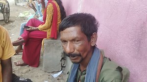 3.5M views · 10K reactions | देखिए अजीबोगरीब डाक्टर जो खुद एक पैर और...