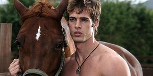 William Levy: Nude Modeling is "So Not Natural"