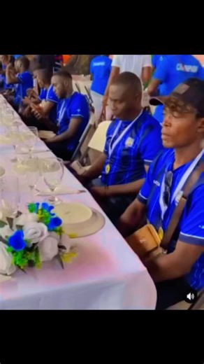 Gratitude !La mairie des Cayes Chapeau ! @super fans Koudey Enfo News Media Toutkote Grenn Pwomennen Media WA enfo Trans info news Radio télé variété Claude Joseph Radio Tele Ginen Radio wave Fm Haiti Shelove Perrin Radio Television Caraibes Radio télé variété Haïti VP FLASH INFO Vodou Lakay Vodou Haïtien an mouvman Vodouisan 509 James Julien Junior | JPC TV