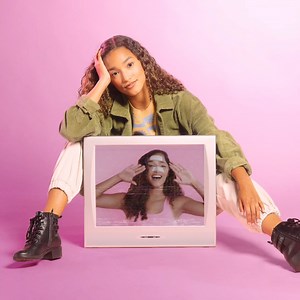 Strips for both Nose Face Pore Strips are twice as nice to leave skin feeling fresh and clean. Shop Chemist Warehouse for your glow up. | Bioré Australia