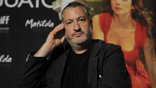 Spencer Tunick vuelve a desnudar personas en México frente a la Secretaría de Gobernación