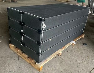 [Hot Item] Natural Selected flamed/Brushed Black Basalt Stone Steps for outdoor/exterior landscaping project