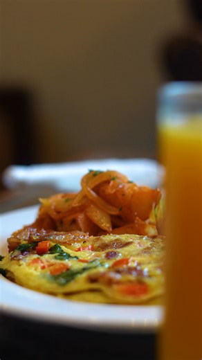 1K views · 18 reactions | For an unforgettable breakfast, you must try the Guest Chef Breakfast option that is the Bacon & Spinach Omelette Combo available at all our branches at Ksh. 1190.​ #JavaLove | Java House | Facebook