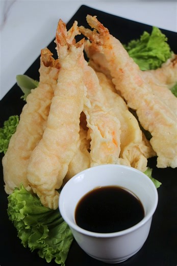 Tempuralicious! 👌 Satisfied na naman ang cravings natin! #Tempura #shrimp #japanesefood #AsianCuisine #friedshrimp #yummyfood #recipes #easyrecipes #shrimprecipes #ebitempura #partyfood #kusinamics | Kusinamics
