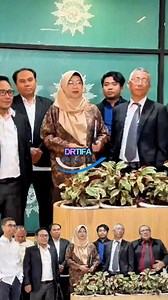 5K views · 8.4K reactions | MUHAMMADIYAH TURUN TANGAN! 6 advokat resmi kini berdiri membela Dr Tifa (RRT). Ini tentang ilmu yang tak boleh dipidanakan dan kebenaran yang tak boleh dibungkam. #Muhammadiyah #DrTifa #RRT #IlmuTidakBisaDipidanakan #tifapolitika #doktertifachannel | Dokter Tifa | Facebook