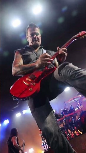 Dan bringing the heat 🔥🎸 #disturbed #guitarsolo #rock #metal #livemusic