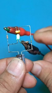 95K views · 787 reactions | LED FLASH without transistor and without IC. #Reels #viral #electrician #repair #komponenelektronik #electroniccomponents #FM #diy #diyproject #ideas #electricalengineering #LED #electronics #radio #diyprojects #componenteselectrónicos #servistv | Belajar Servis Elektronika | Facebook