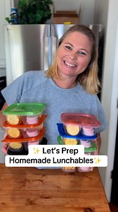 Prepping homemade lunchables for the week ✅ Saves money, keeps the kids happy, and makes mornings way easier! 🧀🍇🍗 Who else loves an easy grab-and-go lunch idea?#LunchPrep #HomemadeLunchables #MealPrepIdeas #FamilyMeals #EasyLunch | Just a Mom2Many Greens