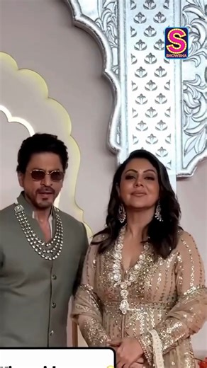 14K views · 171 reactions | Actor Shah Rukh Khan Arrives With Wife Gauri At Anant-Radhika’s Wedding | Ambani Wedding | N18S | News18 Kannada | Facebook