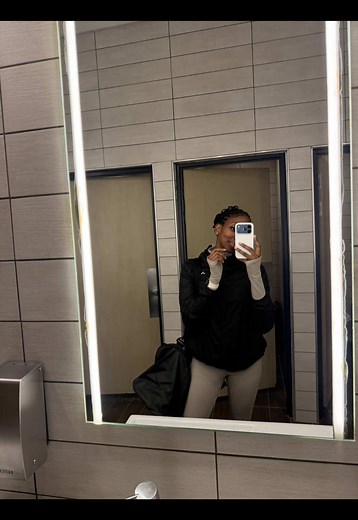 Gym Bag Essentials for Women: What I Pack for My First Gym Day
