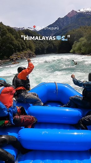 Grandes olas te esperan en "Himalayas" un rápido clase V que es parte de la sección de Terminator🤩¿ te gustaría conocerlo este verano? Escríbenos al 56 9 6290 3220. Big waves awaits for you in "Himalayas" a V class rapid that is part of the Terminator section🤩 ¿would you like to discover it this summer? WhatsApp us: 56 9 6290 3220. #rafting #patagonia #chile #surdechile #carreteraaustral #futaleufu #riofutaleufurafting | Rio Futaleufú Rafting
