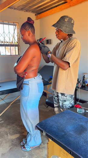 Stunning Back Tattoos for Women