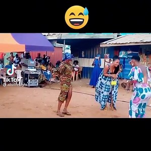 1.1K views · 43 reactions | When you have short hands to do the upper body bleaching  | so_called_cellebs | Facebook