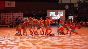 Austrian male and non-binary cheerleading group ‘Fearleaders’ accompanies roller skating derbies to ‘tangle gender stereotypes’ | Reuters