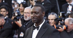 "Je suis le père de Tidiane et j’en suis tellement fier" : Omar Sy ému à la remise de diplôme de son fils