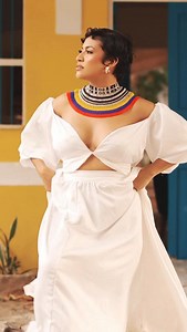 1.9K views · 360 reactions | Ellas son Como Ella! Ellas son las cumbiamberas, mujeres divas ruidosas. Empoderan sus polleras, de sus bocas brotan rosas. Y van sembrando la cumbia, semillas que riega su falda al bailar… así son las cumbiamberas que cantan y bailan entre el río y el mar. Si tú eres cumbiambera esta canción es para ti, compártela y etiqueta a las cumbiamberas que conozcas. #carnaval #cumbias #monterrey #nuevoleon #barranquilla | Cumbia Queen | Facebook