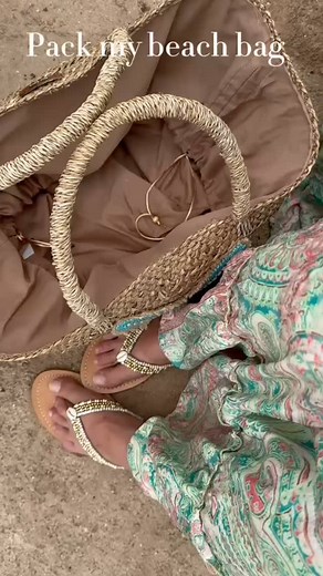 Beach essentials ~ all available in store ❤️🥰☀️ . . #seeyacollection #mambobeachcuracao #mambobeach #mambobeachblvd #vakantiecuracao #korsow #curacao #curaçao #cura #curacao🇨🇼 #dushi #dushikorsou #dushicuracao #dushibida #dushicuraçao #dushikorsow #dushiisland #visitcuracao #shoppingcuracao | Seeya Collection