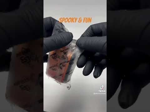 *HALLOWEEN* GEEK BAR PULSE Disposable Vape Unboxing