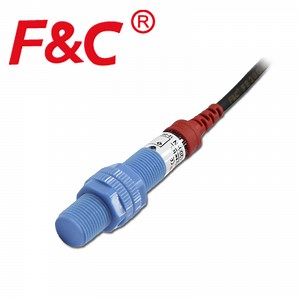 [Hot Item] Fkc1205 Stock PNP Capacitive Sensor Switch Contactless Liquid Level Detection