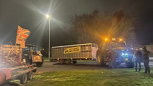 Video: Farmers block Tesco and Asda depots in prices row - Farmers Weekly