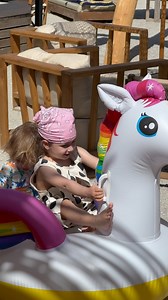 6.7K views · 71 reactions | Marea evadare :) @fabmusediana @_lavinia.barbu_ @buyerff | Blogu lu' Otrava | Facebook