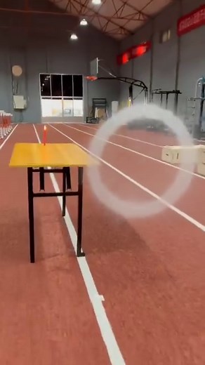 Homemade vortex gun in action 🔫 | Physics is Fun 2