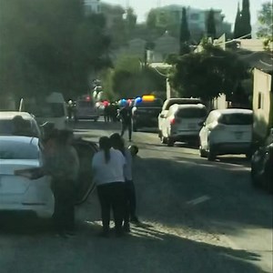 27K views · 76 reactions | #Tecate || En ataque armado una persona pierde la vida en la calle sexta de la colonia Juárez. Al momento, autoridades no han brindado información oficial www.tecateinformativo.com | Tecate Informativo | Facebook